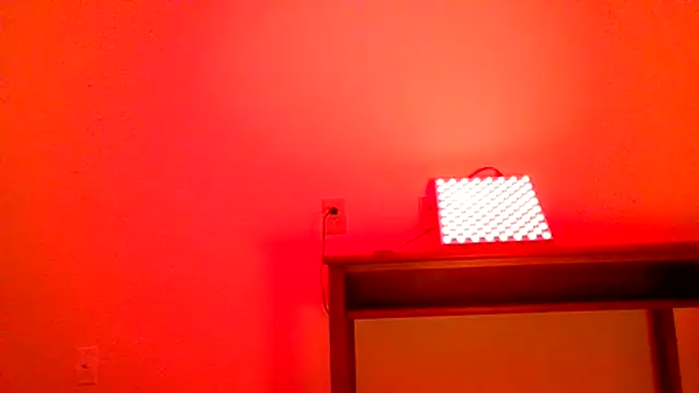 Snapshot of bellacagyal chatting on October 29, 4:15 am bellacagyal online show from October 29, 4:15 am