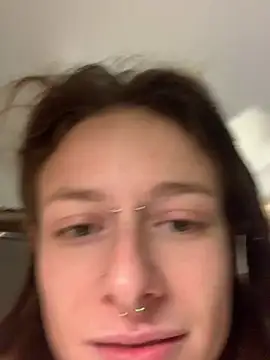 GoldenPussy1329 online show from January 13, 11:32 pm