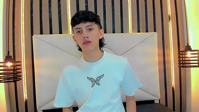 thaigo twink38 online show from April 7, 3:51 am