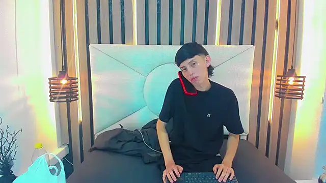 thaigo twink38 online show from April 17, 4:26 am