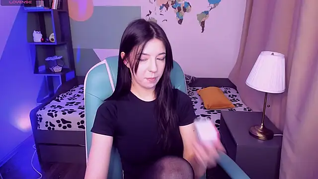 Azaliya Haze online show from February 6, 5:56 am