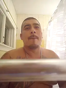 Snapshot of Nativeking32 chatting on September 30, 2:16 am Nativeking32 online show from September 30, 2:16 am