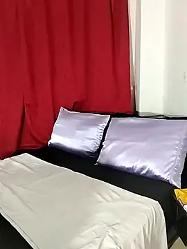 MissAsly online show from February 8, 10:40 am