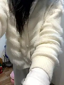 lee ly online show from January 9, 1:58 pm