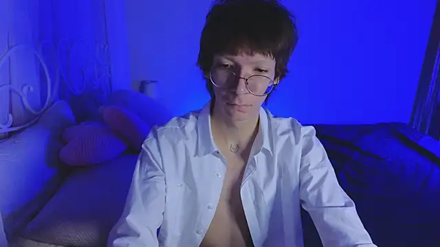 TommieHi online show from November 8, 5:07 am