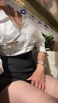 Gina999 online show from April 18, 2:37 am