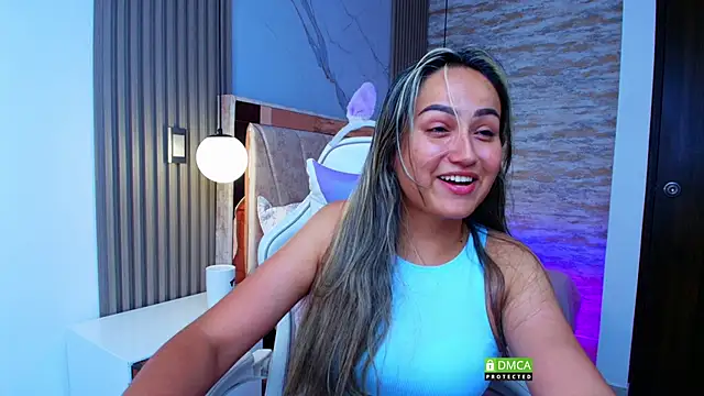 Snapshot of lila_cute1 chatting on October 22, 3:34 pm lila cute1 online show from October 22, 3:34 pm