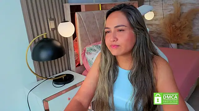 Snapshot of lila_cute1 chatting on December 16, 1:49 pm lila cute1 online show from December 16, 1:49 pm