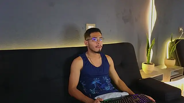 Jaybrown  1 online show from October 25, 12:56 pm