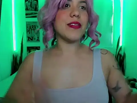 Tinawildd online show from March 26, 6:24 pm