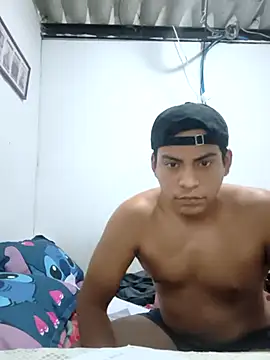 Snapshot of payolo chatting on February 4, 7:09 pm payolo online show from February 4, 7:09 pm