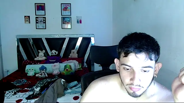 Snapshot of Sebasxxl12 chatting on May 20, 10:27 pm Sebasxxl12 online show from May 20, 10:27 pm