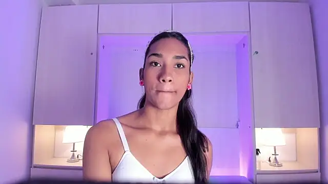 AnahiCollins online show from February 19, 11:39 am