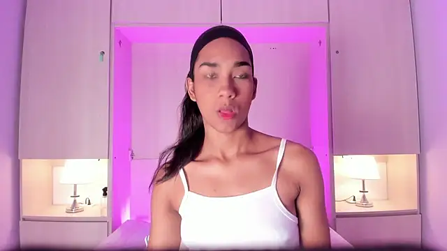 AnahiCollins online show from March 12, 11:38 am