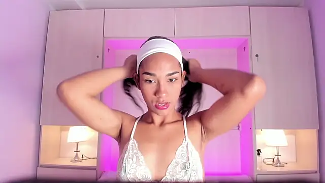 AnahiCollins online show from March 26, 11:38 am