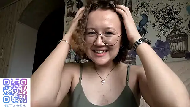 Snapshot of MiaSoltren chatting on September 29, 7:46 am MiaSoltren online show from September 29, 7:46 am