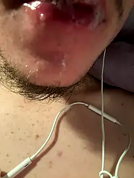 Snapshot of davidoso6271 chatting on November 9, 3:05 am davidoso6271 online show from November 9, 3:05 am