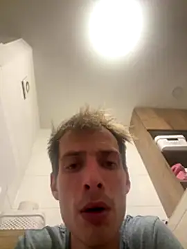 hot97411 online show from October 22, 4:02 am