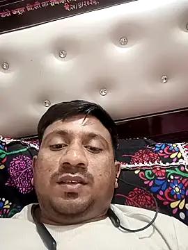 Snapshot of SlipperyRebound0 chatting on September 28, 6:35 pm SlipperyRebound0 online show from September 28, 6:35 pm