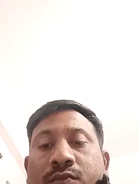 Snapshot of SlipperyRebound0 chatting on November 17, 3:18 pm SlipperyRebound0 online show from November 17, 3:18 pm