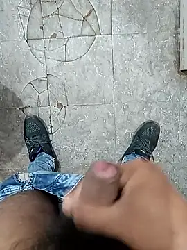 SlipperyRebound0 online show from November 20, 5:01 pm