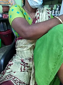 Snapshot of Tamilselviroja- chatting on October 22, 4:07 pm Tamilselviroja- online show from October 22, 4:07 pm