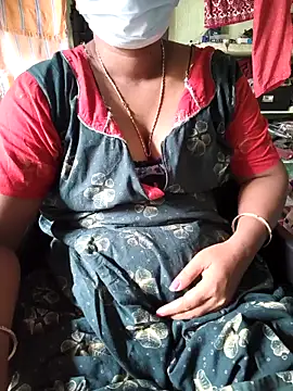 Snapshot of Tamilselviroja- chatting on November 24, 4:12 am Tamilselviroja- online show from November 24, 4:12 am