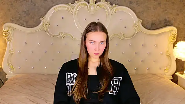 OliviaLay online show from January 12, 12:21 pm