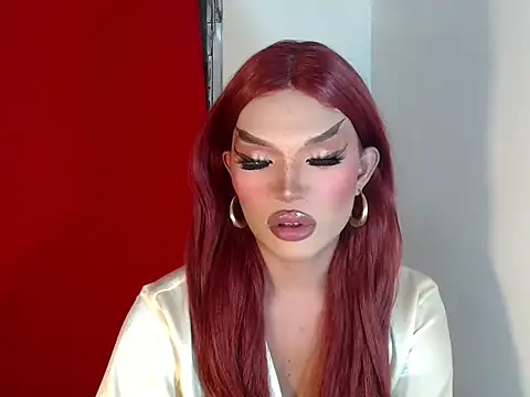 Snapshot of amandareddragon chatting on October 5, 11:08 am amandareddragon online show from October 5, 11:08 am