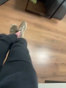 heet1998 online show from October 18, 11:44 am