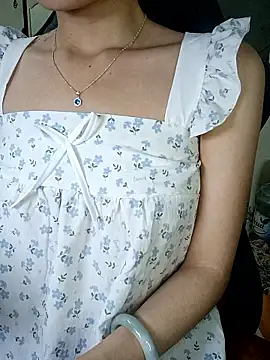 Snapshot of BiCute688 chatting on January 13, 2:39 am BiCute688 online show from January 13, 2:39 am