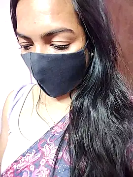 Snapshot of Tamil_Hot_Shasi chatting on December 21, 5:42 pm Tamil Hot Shasi online show from December 21, 5:42 pm