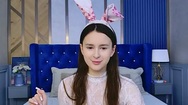 EvaSwen online show from April 4, 10:57 am