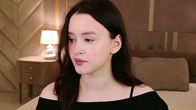 Snapshot of EvaSwen chatting on June 15, 11:01 am EvaSwen online show from June 15, 11:01 am
