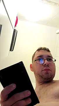 Snapshot of stivi2526 chatting on October 12, 11:04 pm stivi2526 online show from October 12, 11:04 pm