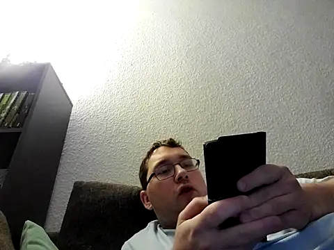 Snapshot of stivi2526 chatting on November 20, 9:47 pm stivi2526 online show from November 20, 9:47 pm