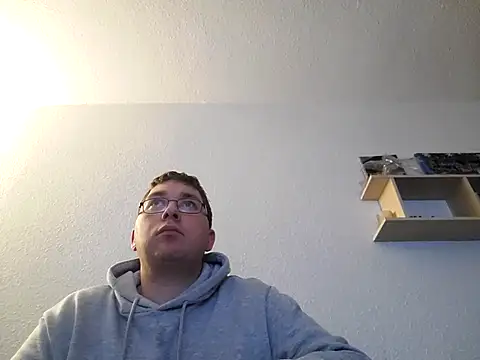 Snapshot of stivi2526 chatting on November 25, 10:43 pm stivi2526 online show from November 25, 10:43 pm