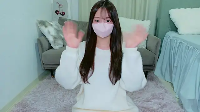 Seira  nn online show from November 30, 1:37 pm