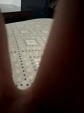 Snapshot of NoFilterCouple chatting on October 5, 1:42 pm NoFilterCouple online show from October 5, 1:42 pm