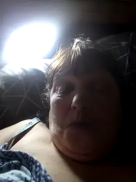 Apeesynka55211 online show from March 1, 10:01 pm