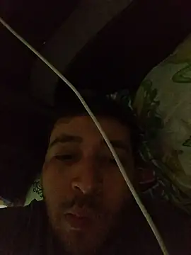 Snapshot of Valen_Squirt04 chatting on October 8, 5:32 pm Valen Squirt04 online show from October 8, 5:32 pm