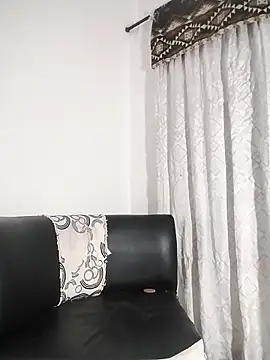 Snapshot of RobertaxGutierrez chatting on October 15, 8:14 am RobertaxGutierrez online show from October 15, 8:14 am