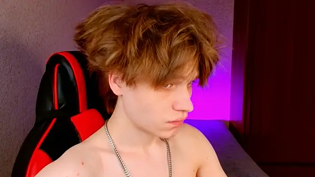 Snapshot of jeffreyue chatting on September 29, 2:33 pm jeffreyue online show from September 29, 2:33 pm