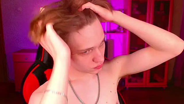 Snapshot of jeffreyue chatting on November 4, 5:23 pm jeffreyue online show from November 4, 5:23 pm