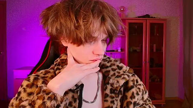 Snapshot of jeffreyue chatting on November 20, 2:06 pm jeffreyue online show from November 20, 2:06 pm