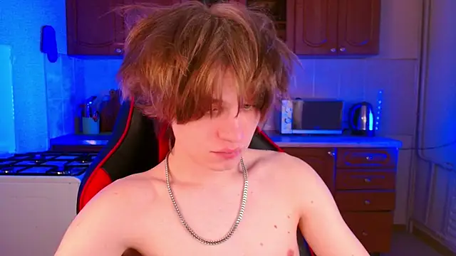 Snapshot of jeffreyue chatting on December 18, 9:43 pm jeffreyue online show from December 18, 9:43 pm