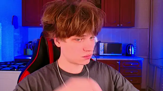 Snapshot of jeffreyue chatting on December 21, 2:46 pm jeffreyue online show from December 21, 2:46 pm