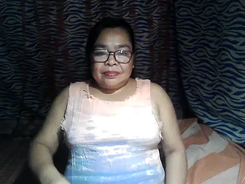 Snapshot of cris_tita chatting on March 1, 12:51 pm cris tita online show from March 1, 12:51 pm