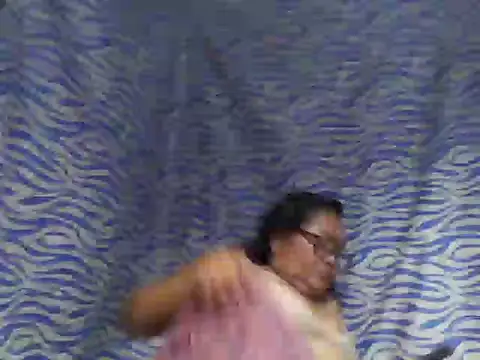 Snapshot of cris_tita chatting on June 20, 6:11 pm cris tita online show from June 20, 6:11 pm