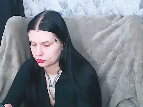 VenomDoll online show from March 15, 8:15 pm